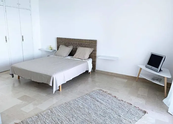 En Bord De * Pietranera